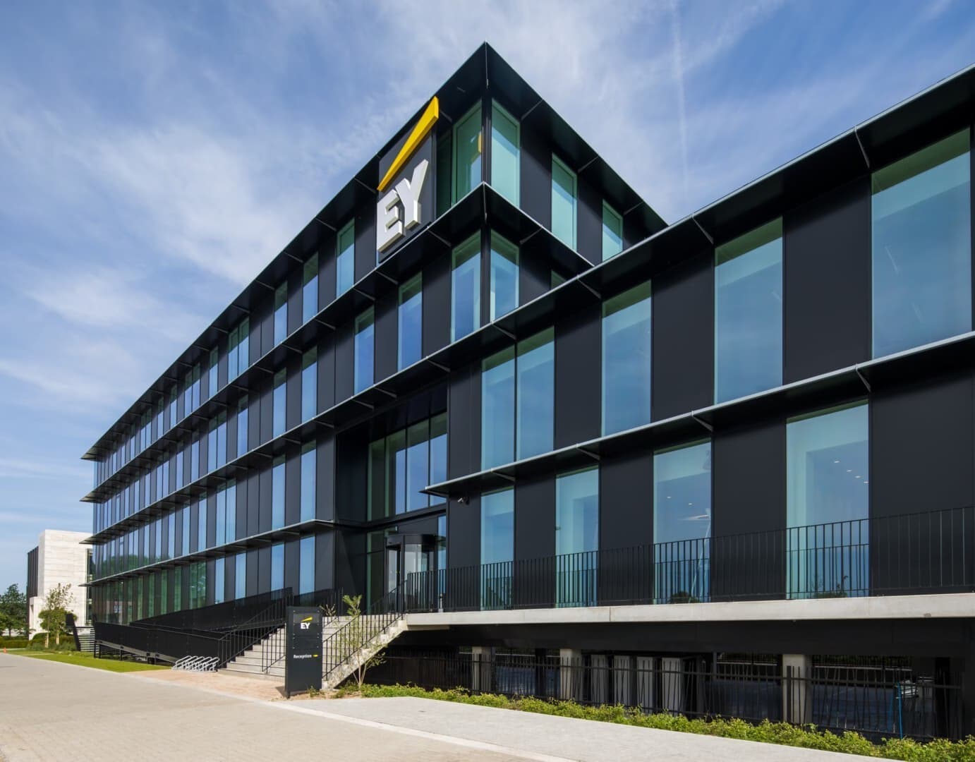 EY_Law_Gent_2024